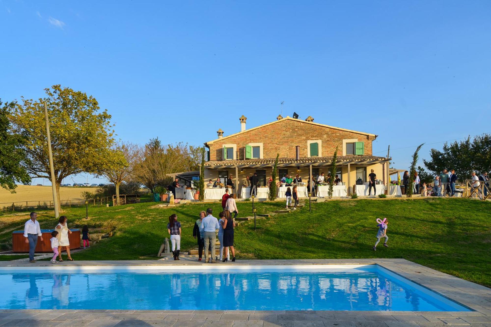 Le Maracla Country House Iesi Exterior foto