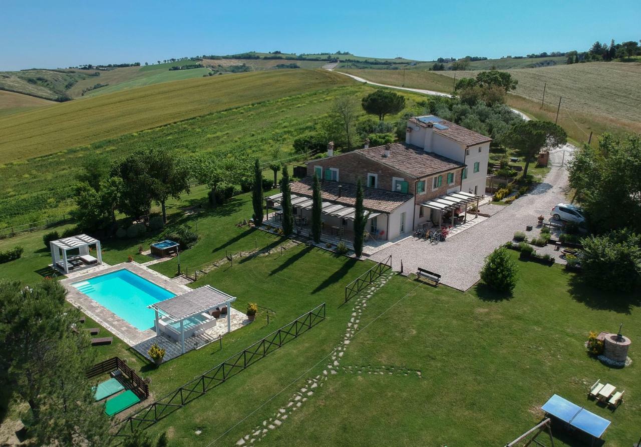 Le Maracla Country House Iesi Exterior foto