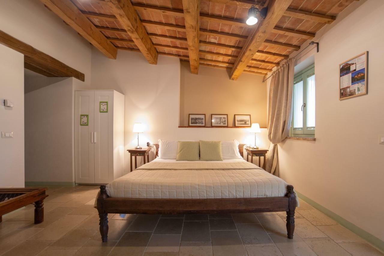 Le Maracla Country House Iesi Exterior foto